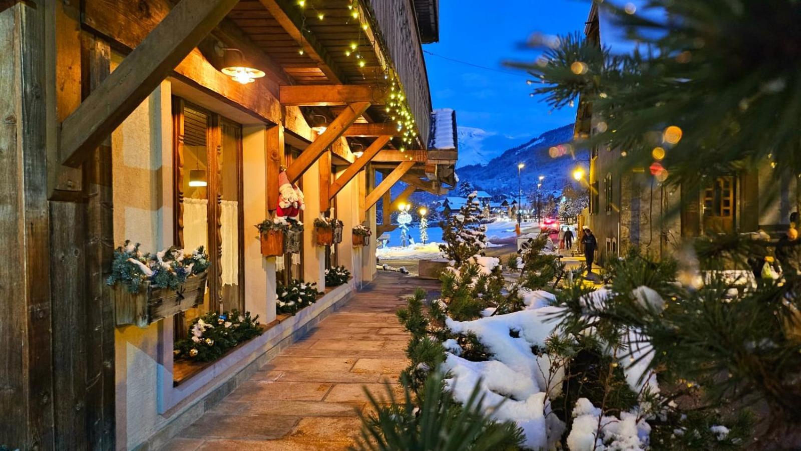 Hotel-Spa Le Morillon Charme & Caractere Екстериор снимка